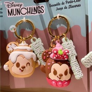 Mickey & Minnie Munchlings Keychain Set BNWT 🍓🧁